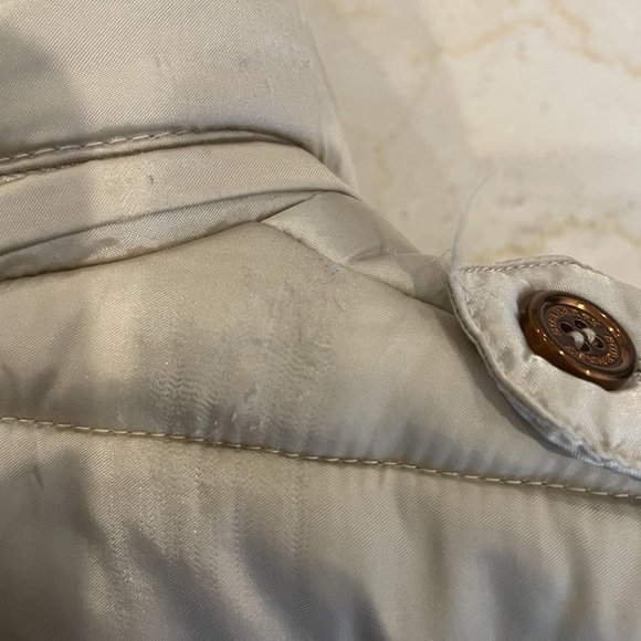 Kids Burberry puffer jacket 4y - Picture 3 of 3